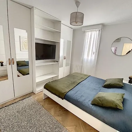 Style Architecte Proche De La Apartment