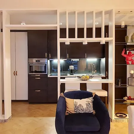Style Architecte Proche De La Apartment